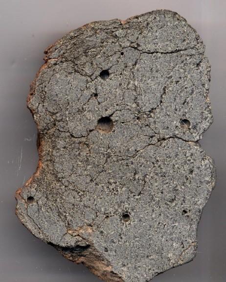 阿根廷钛辉无球粒陨石在1961年1月一块钛辉无球粒陨石带着火光和尖锐